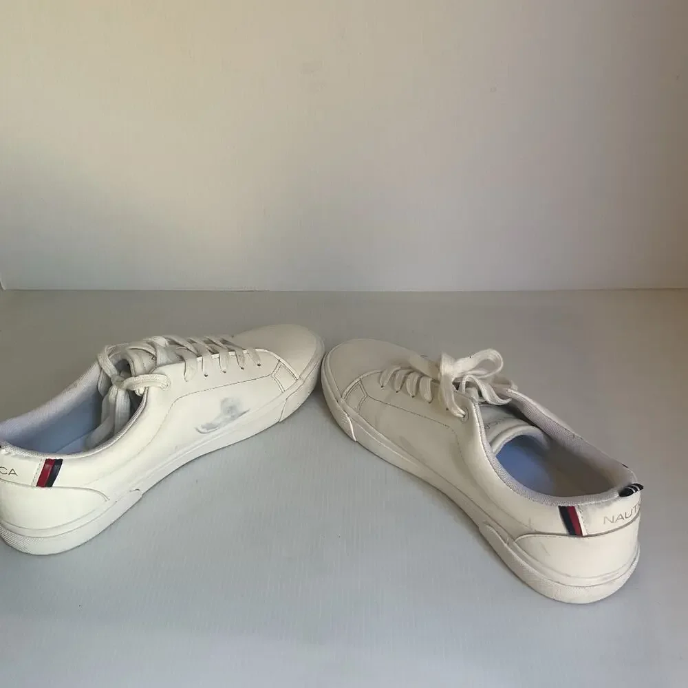 Nautica White Casual Sneakers Men Size 10.5 Lace Up Low Top Shoes
